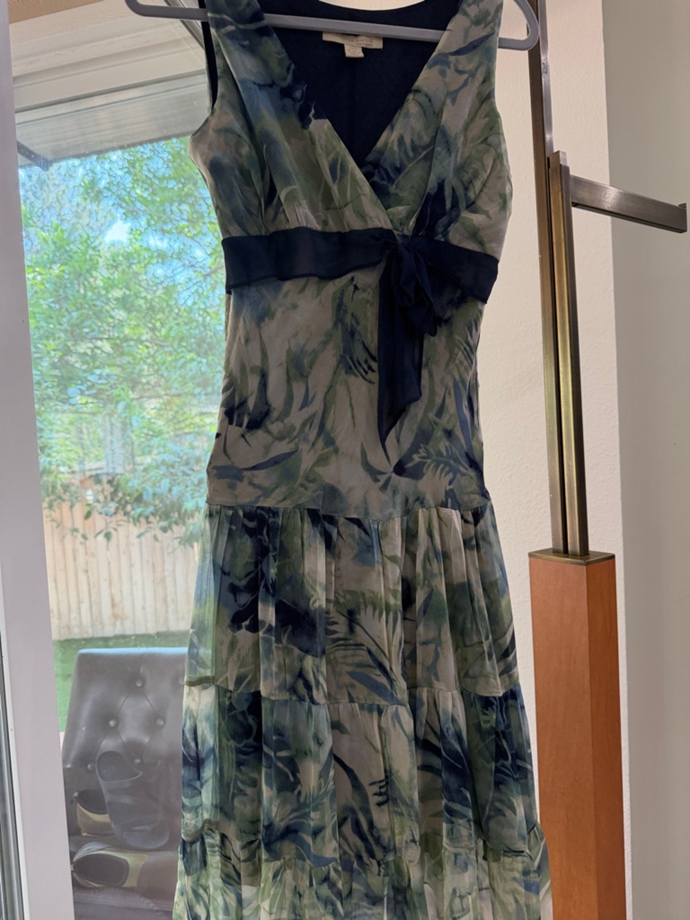 jonathan martin Green and Navy Floral V-Neck Tiered Midi Dress 100% silk - Picture 2 of 7